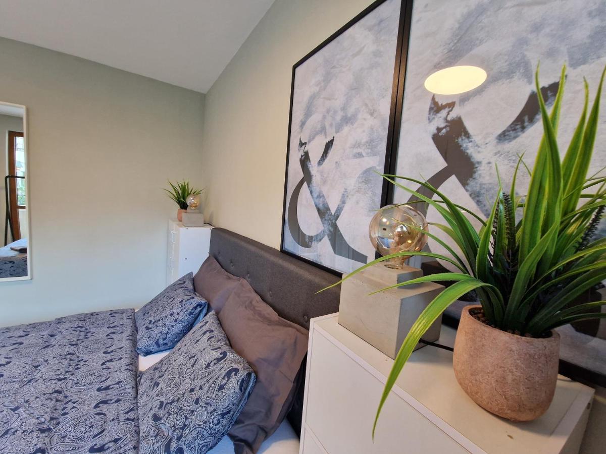 Marsselis Luxe Port Apartment Varna Eksteriør billede