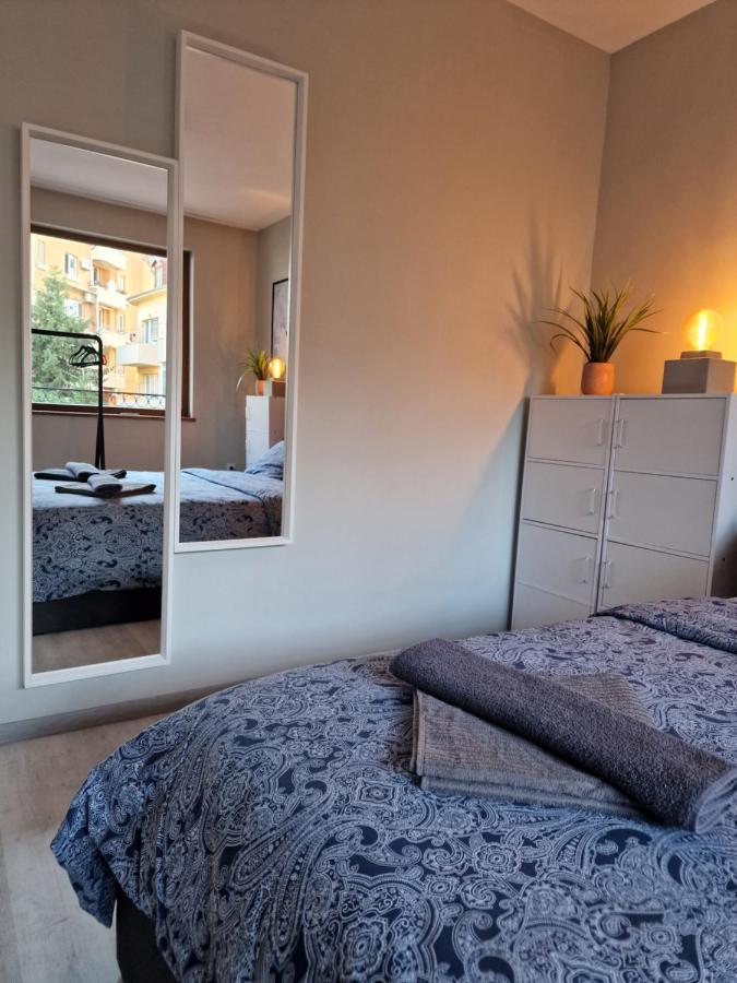 Marsselis Luxe Port Apartment Varna Eksteriør billede