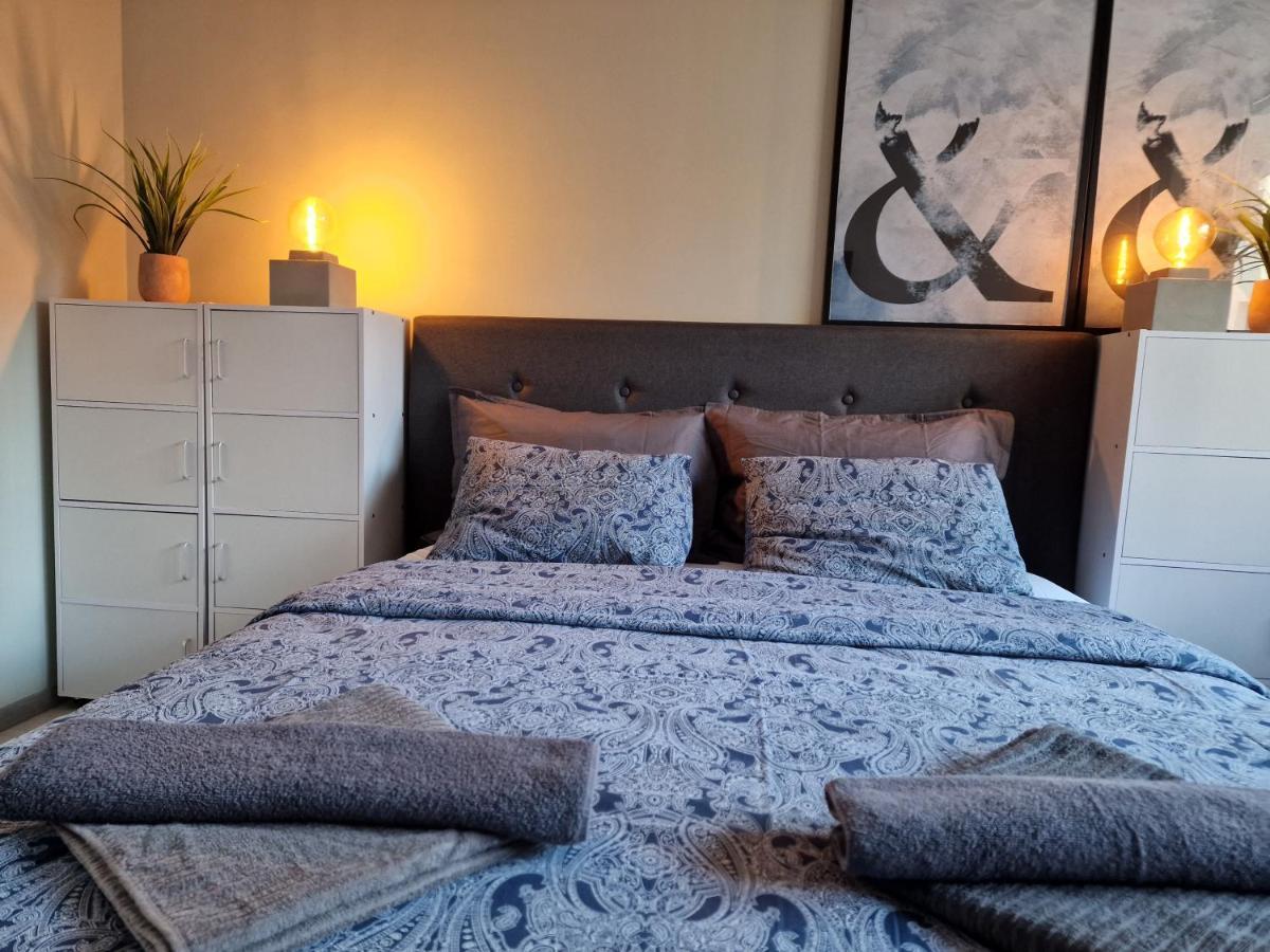 Marsselis Luxe Port Apartment Varna Eksteriør billede