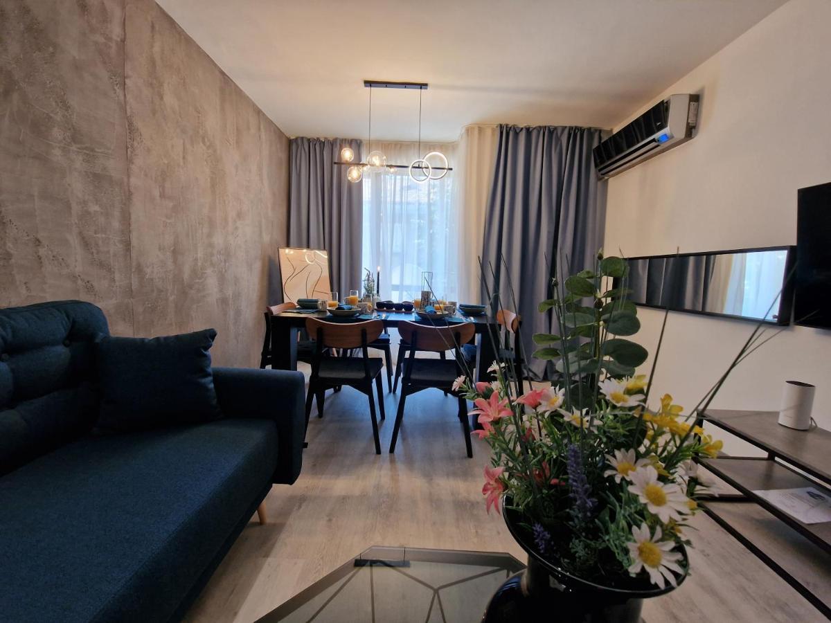 Marsselis Luxe Port Apartment Varna Eksteriør billede