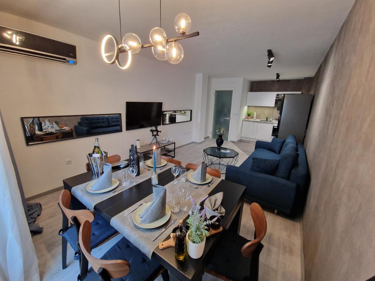 Marsselis Luxe Port Apartment Varna Eksteriør billede